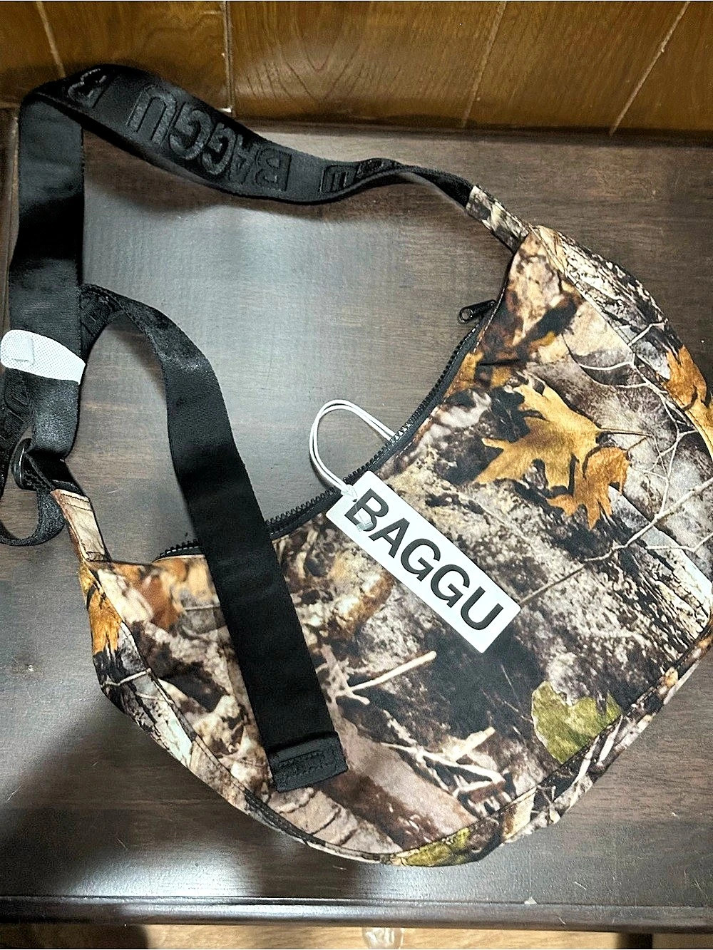 New with tags Baggu Medium Crescent Bag Camo Photo Forest